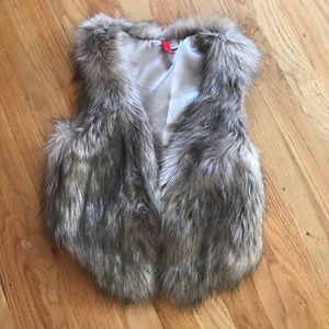 Kids size 2 faux fur vest